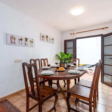 Rincon Lanzarote By * Puerto del Carmen (Lanzarote)